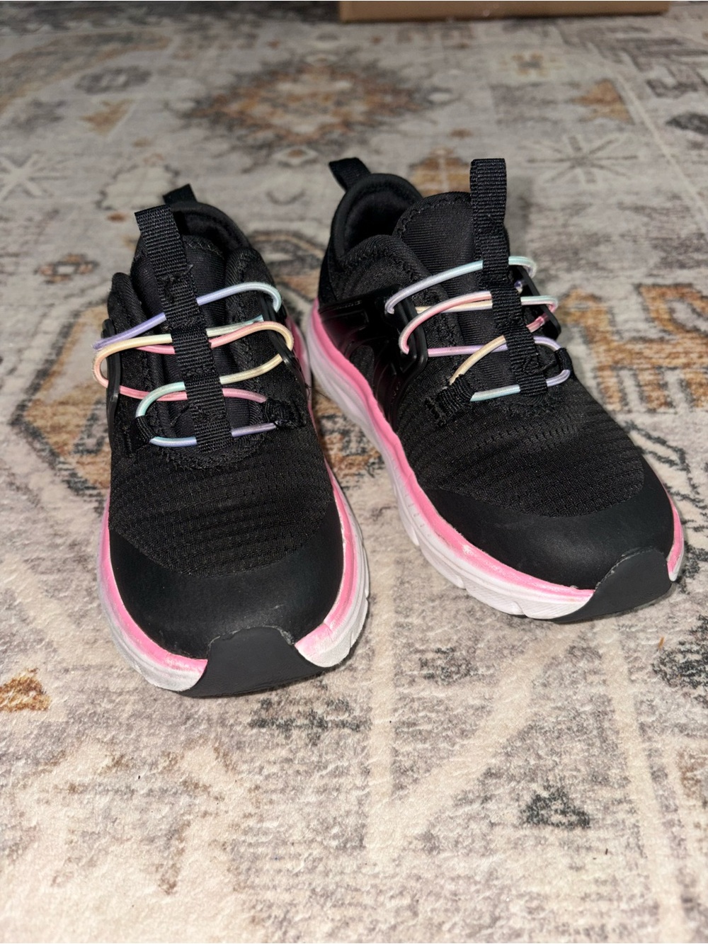 wonder nation Black Sneakers with Pink Midsole and Pastel Laces